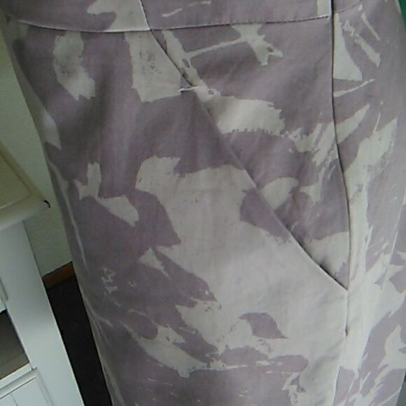 Ann Taylor Loft Classic Floral Sheath - Picture 4 of 11